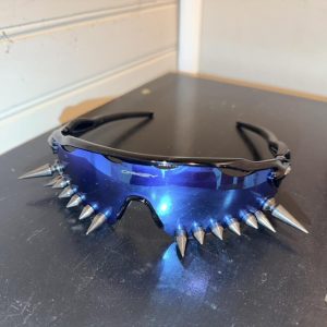 DIY Spiked Vetement 400 Oakleys · III