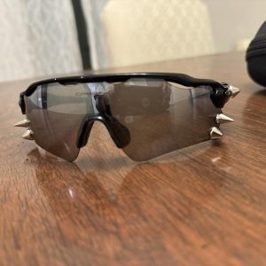 DIY Vetements × Oakley Sunglasses